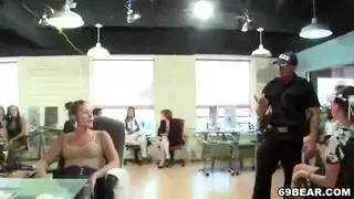 لسان الديك ضخمة طحن