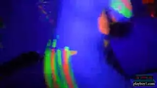 قتال إباحي خشن لحريم المتحولين