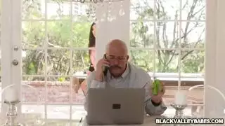 خيال علية حديد الجنسي المزدوج مع شركاء عرقيين