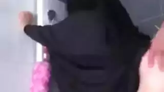 سكس مصريه منقبه ممحونه تقوله انت تلبسني النفاب بره البيت بس