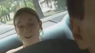 استراحة القهوة تتحول إلى مشهد إيلاج مزدوج صارم