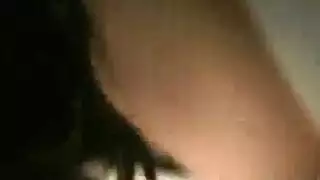 أمي بوف مثقوب الهرة الثدي الصغيرة