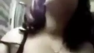 فتاة عراقية تمارس الجنس في فيديو محلي