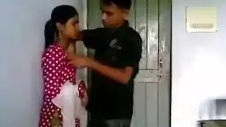 نيك امراه وهى بتفتح الباب