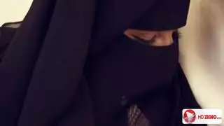 فيلم إباحي عربي طويل: زوجة منقبة تتعرض لضرب قاسي وعنيف