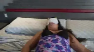 خيال الأم السكرانة: الابن يملء فرجها النائم