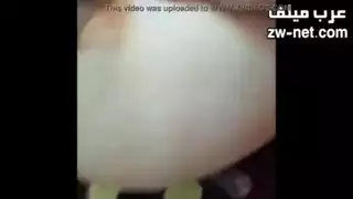 نيك عربي خلفي لموزة جميلة طيزها بيضاء تمص ويتفشخ كسها جودة عالية