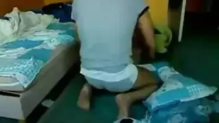 شهوة عائلية محرمة: أخ هندي يمارس الجنس مع أختة