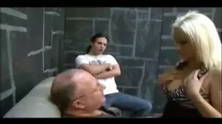 جنس عاطفي مع إلهة أفريقية متحولة جنسياً رائعة الجمال