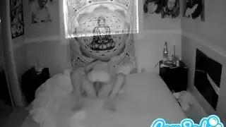 أفعال شاقة بين فتاتين بلعبة جنسية ضخمة