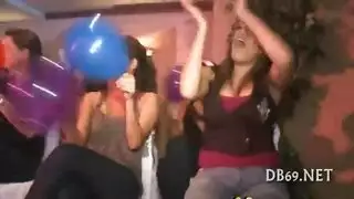 مص تدي جميله