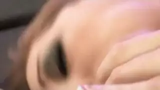 خيال جنس جماعي: سمراء مثيرة تأخذ أحمال متعددة