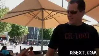 جنس فموي صريح مع أول لسان لفتاة سمينة