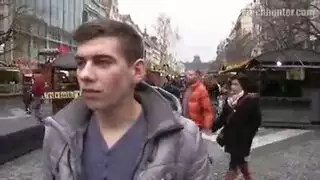 الراهبات الممتلات يستكشفن الرغبات الجسدية