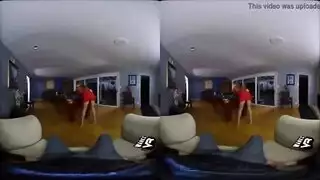 عاهرة سودانية تحصل على ثقوبها ممزقة