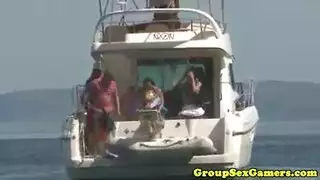 جماعي عل شاطىء البحر