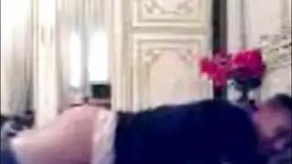 نيك خادمة عربية بوضعية ساخنة جدا و ركوب على الكس من شاب نياك جدا