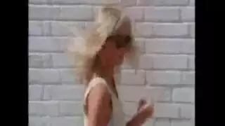 توسلت لحمام لسان وحصلت على نشوة جنسية قوية