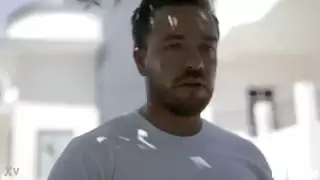 تريد الكاميرا عليها وهي عارية ثم تمارس الجنس مع فتاة نحيفة