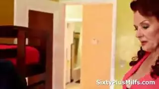 ثالثي جنسي بين الأعراق بمشاهد صريحة