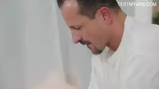 نيكها في غرفة المساج