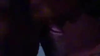 مثلث بملابس داخلية حمراء: مص مزدوج وجماع قوي