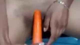 بنت ترهط حتى تقذف سكس