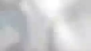 مراهقة روسية تأخذ قضيبًا ضخمًا لهزة جماع قوية