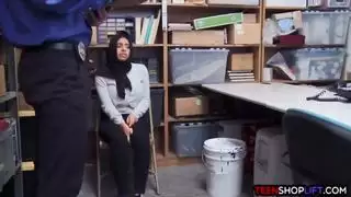 بنات قالعين مع بعض من غير ولاد