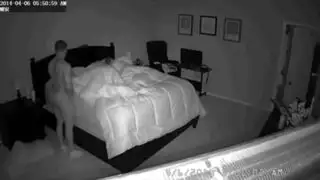 خيال جنس جماعي خارجي: سيدة ناضجة مع قضيب شاب صلب