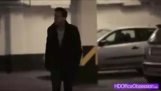 حصلت انيسا كيت مارس الجنس في المكتب، حتى بدأت تئن من المتعة أثناء كومينغ