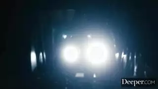 نشوة لا يمكن السيطرة عليها مع كس غارق وراغب