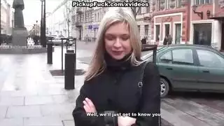 شرج روسية شقراء في مطعم عام كاميرا مخفية إكس إكس إكس