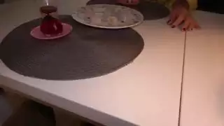 ربيبة محجبة تخضع لإيلاج مزدوج مع تركيز على مؤخرتها الضخمة