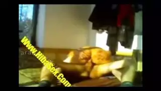 أمي العربية نادية في الحصول على