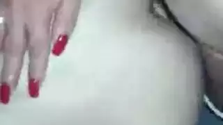 خنثى مثار بشعر أشقر يحصل على إيلاج مزدوج