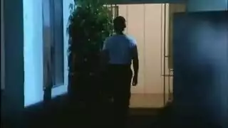 جمال داكن ناحل يجرب جنس أصابع مكثف