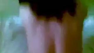 عربية خائنة brunette تمارس الجنس مع رجل أسود في السر