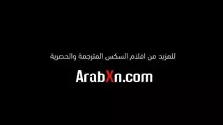 إدمان الزوج المثير للإباحية تعالجه زوجته بعلاج جنسي صريح