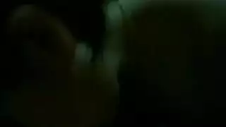 جيسي تُضاجع بخشونة قرب الشجرة