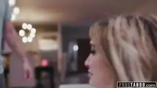 وجهة النظر: أنت الزوجان اللذان تتجسس عليهما أنجيلا وايت قبل أن تنضم للعمل الإباحي