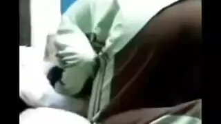 شاب مصري يمارس الجنس بقوة مع جارته ذات الخبرة في مشهد إباحي صريح