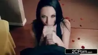 نيك الزوج بالقظيب المطاطى