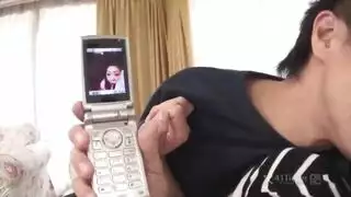 أبي بالتبني الآسيوي يغري ابنته الجميلة لممارسة جنس صارم