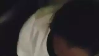 قضيب أسود كبير يضرب ناضجة هواة في فيلم إباحي خام