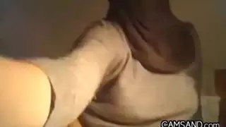 مشهد إباحي: فتاة عربية محجبة تأخذ الجنس الشرجي الخشن