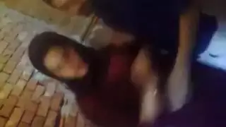 حركة خطيبة ساخنة: مداعبة قوية تتحول لجنس صريح