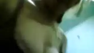 أمر مسيطر: عبّدي قضيبي أو سآخذ أخاك