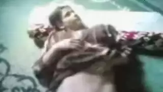 تمزق الزي التقليدي لجلسة سكس قوية في المحل