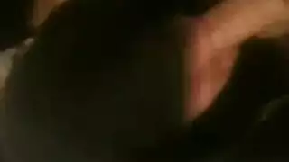 محجبة ومستعدة لابتلاع حمولتك
